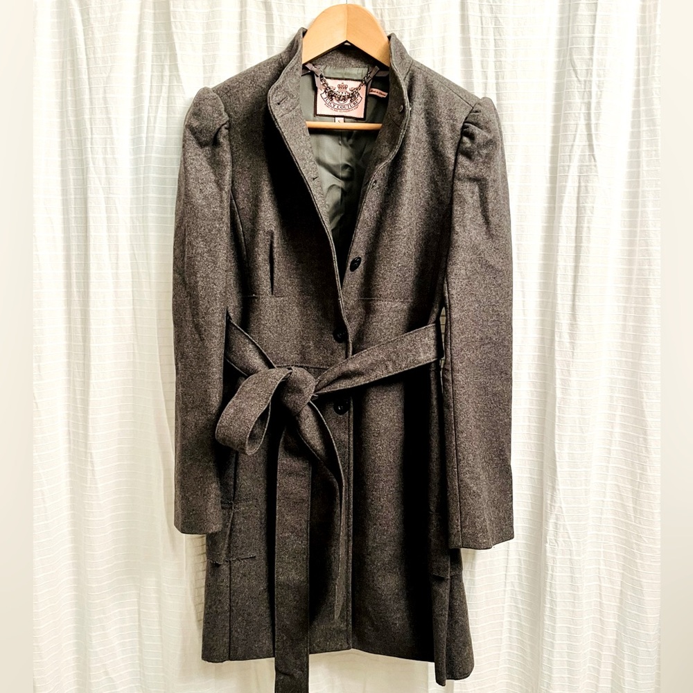 Gray coat w/ waist tie and Pleated back